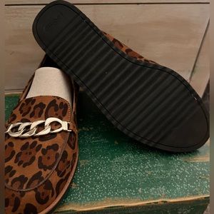 NWOT. Cheetah print slip on shoes.